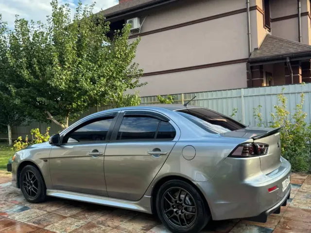 Mitsubishi Lancer - фото 5