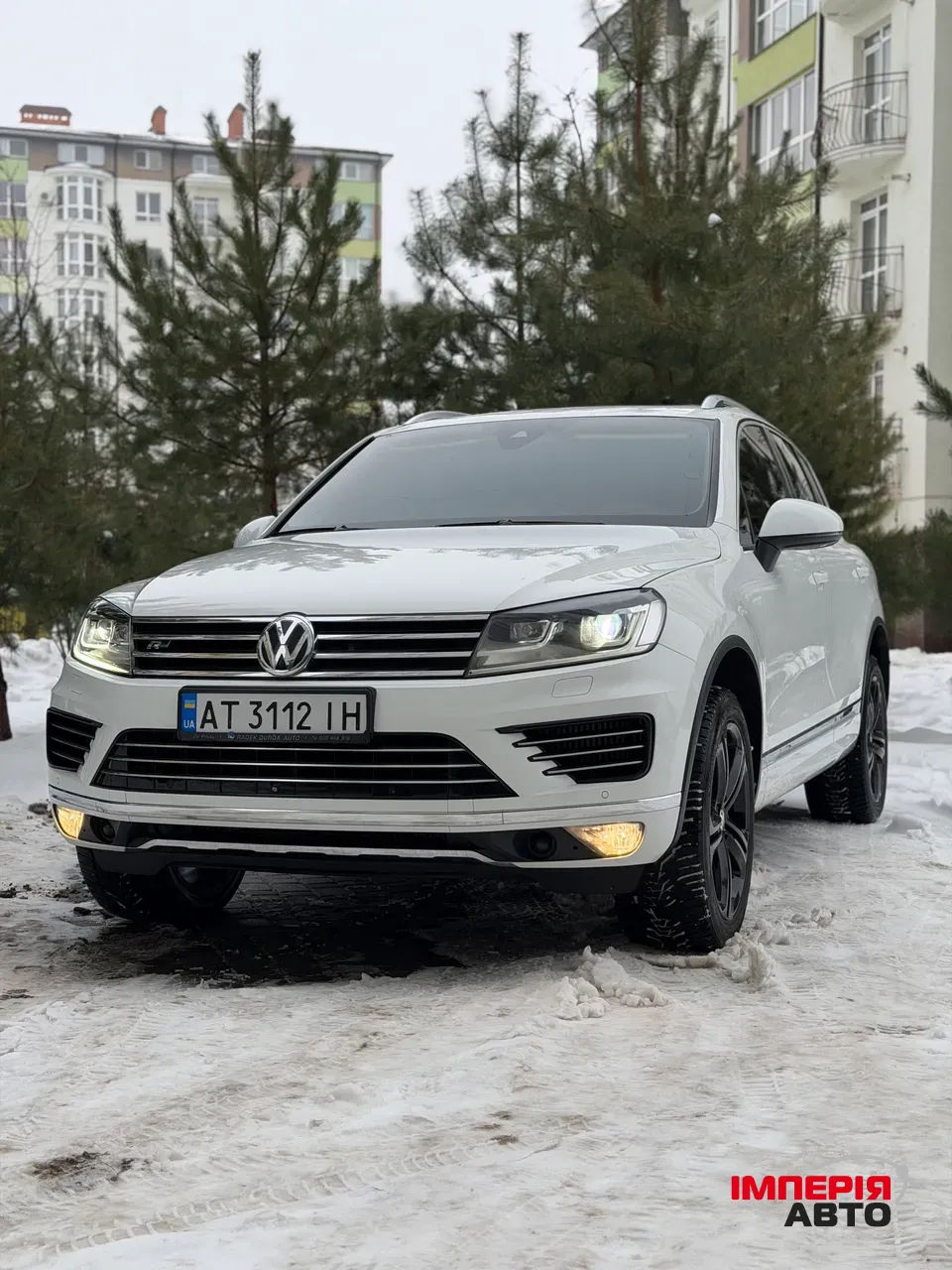 Volkswagen Touareg - фото 1