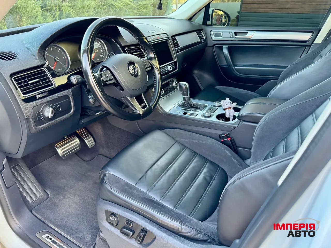 Volkswagen Touareg - фото 26