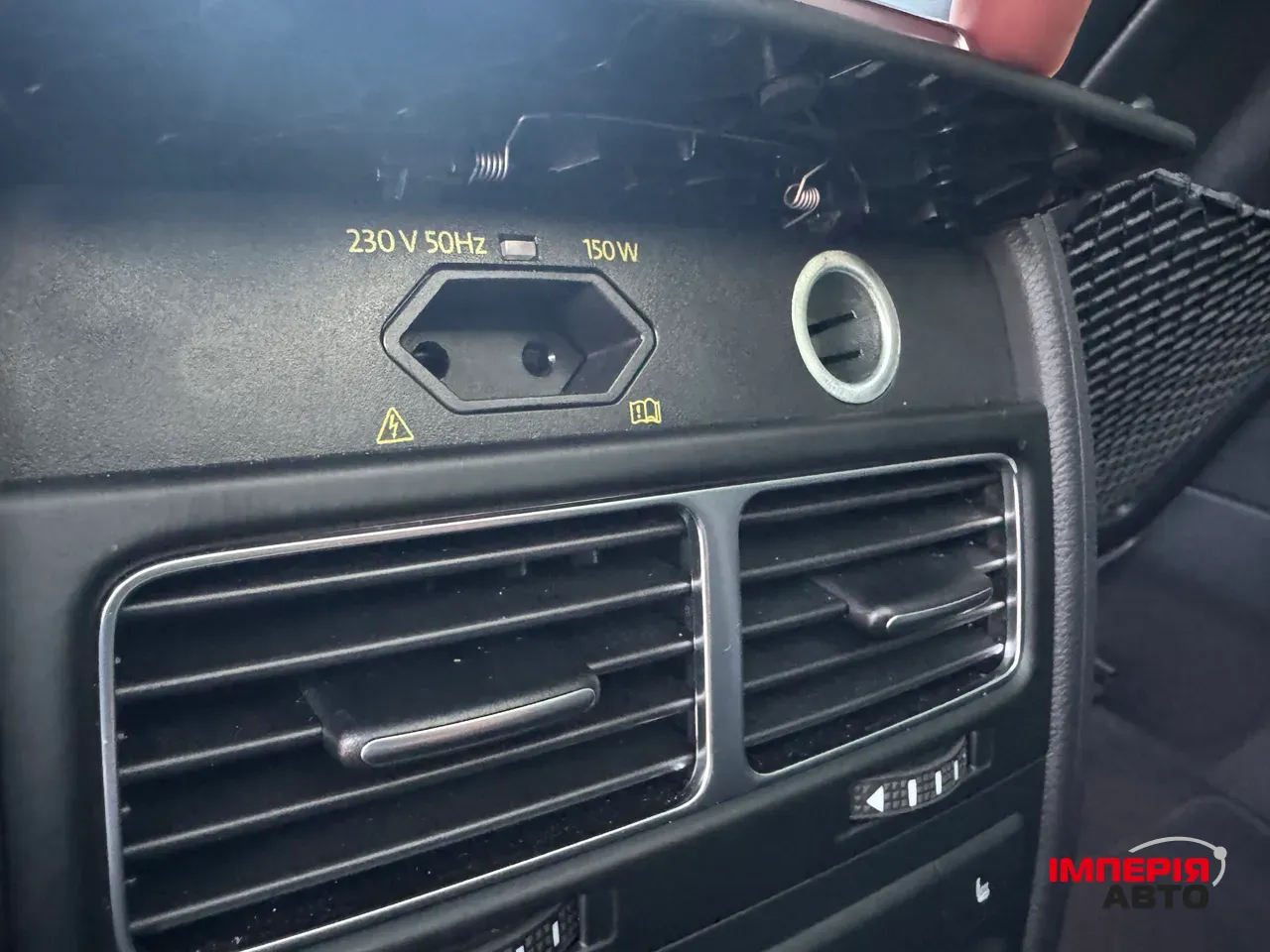 Volkswagen Touareg - фото 28