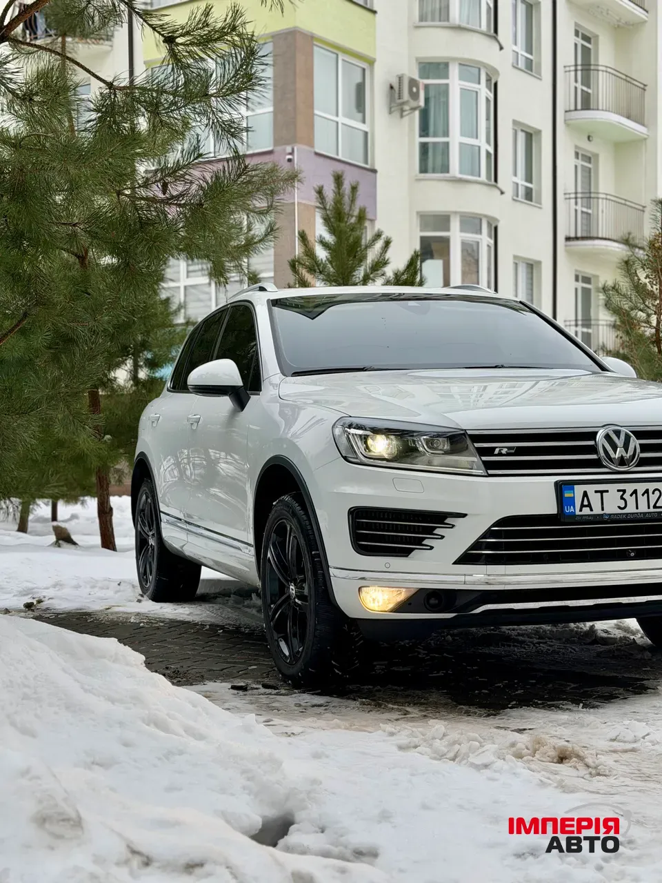 Volkswagen Touareg - фото 6
