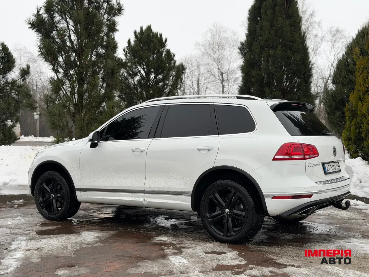 Volkswagen Touareg - фото 12