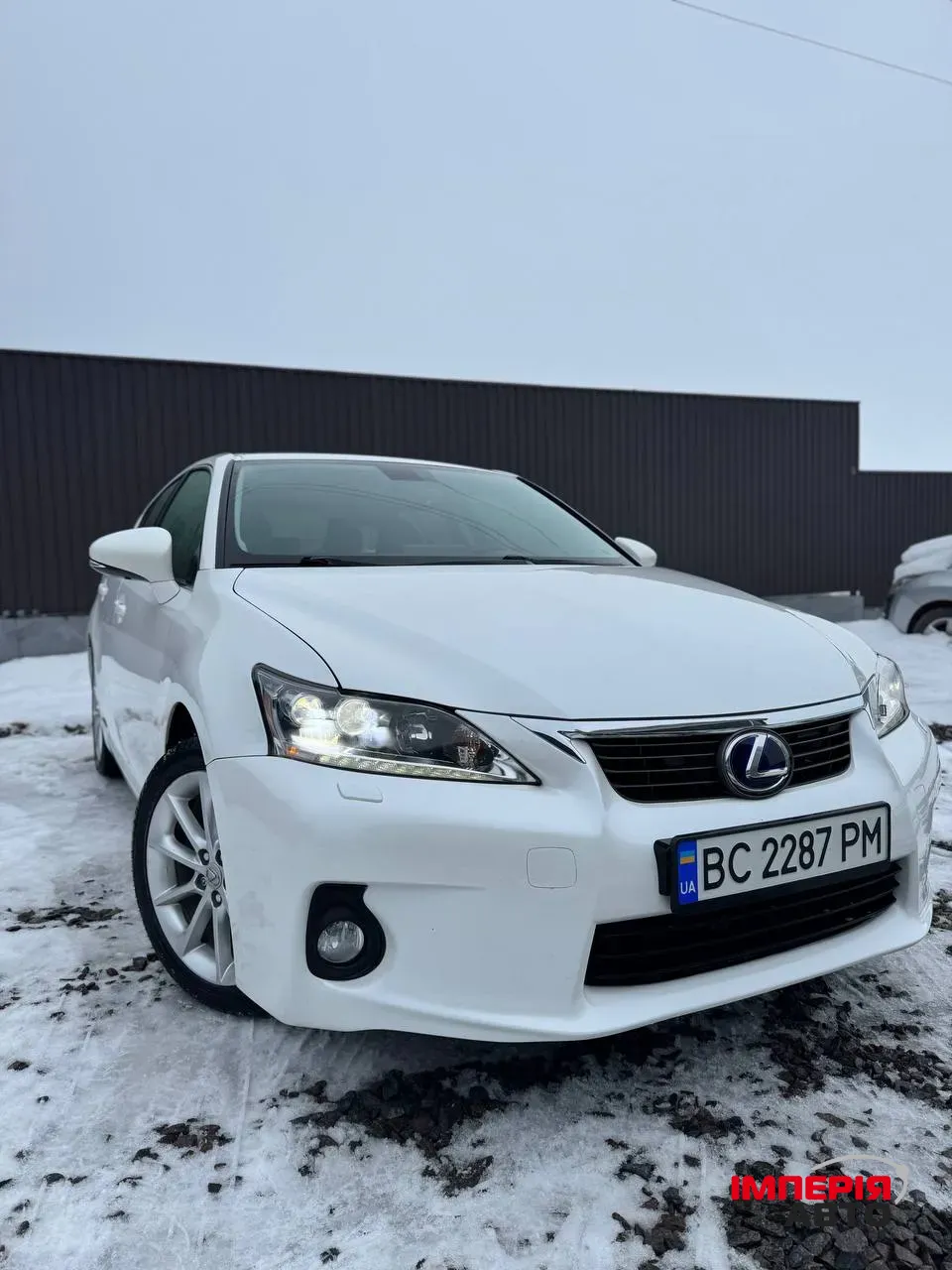 Lexus CT - фото 1