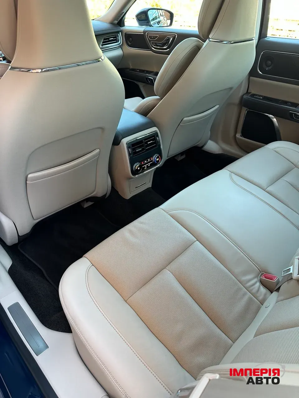 Lincoln Continental - фото 6