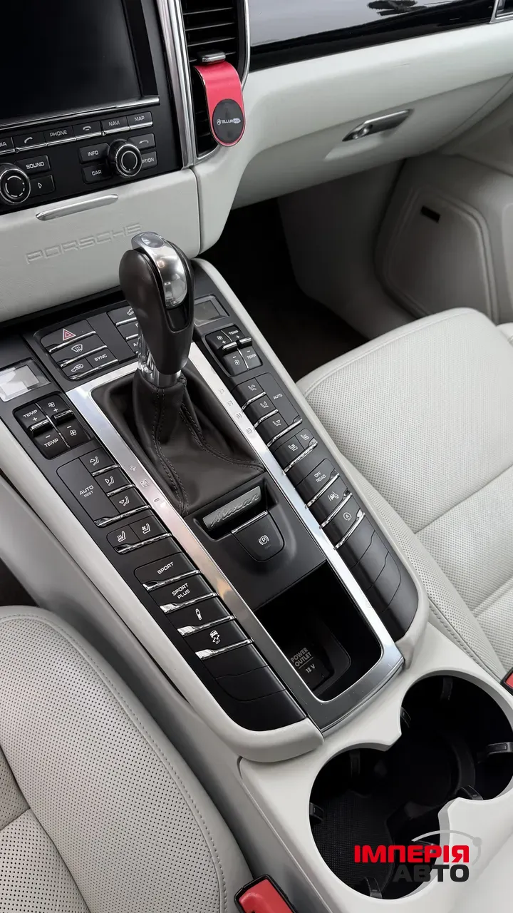 Porsche Macan - фото 28