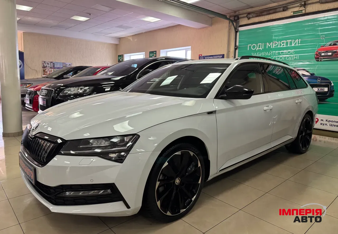 Skoda Superb - фото 1