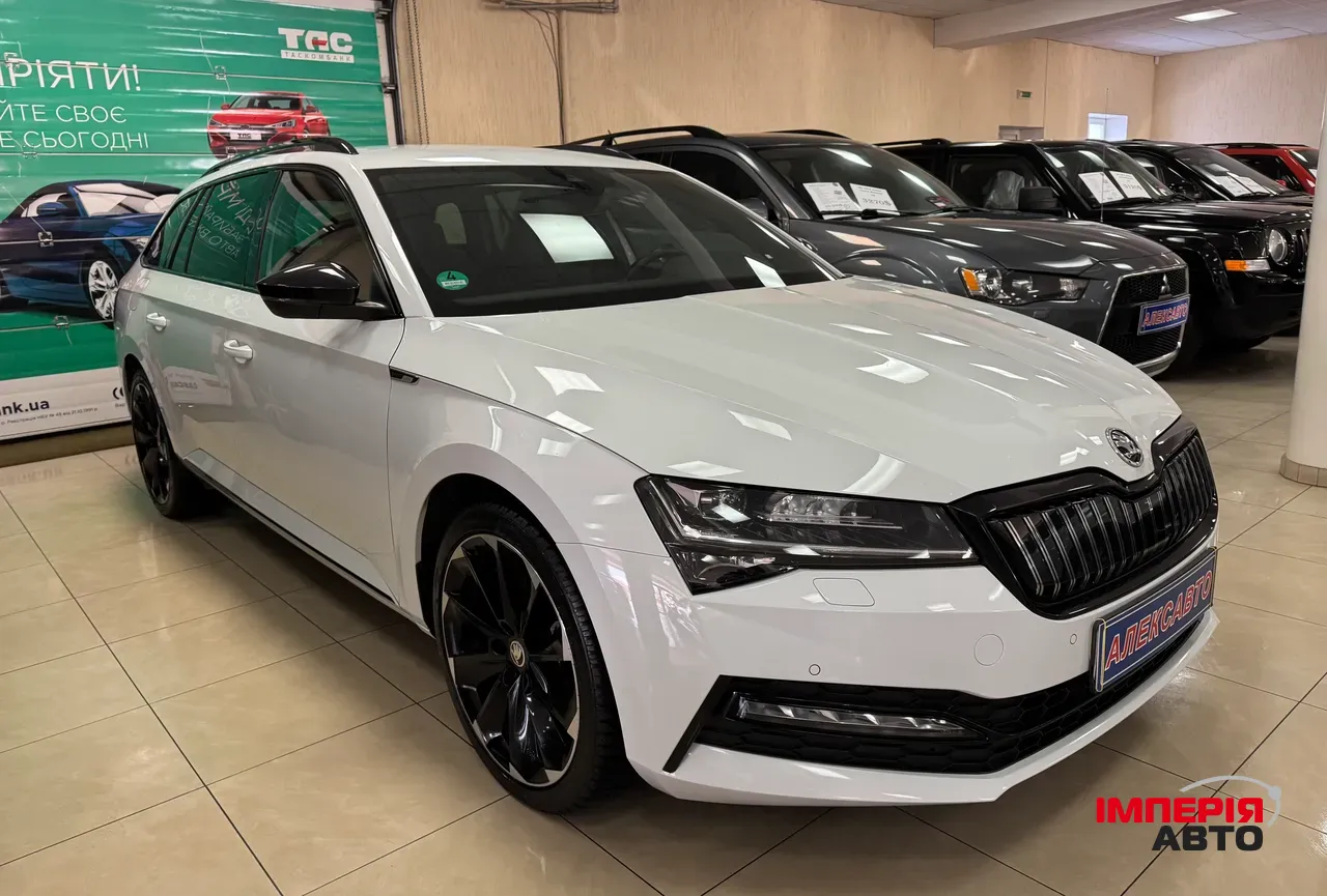 Skoda Superb - фото 4