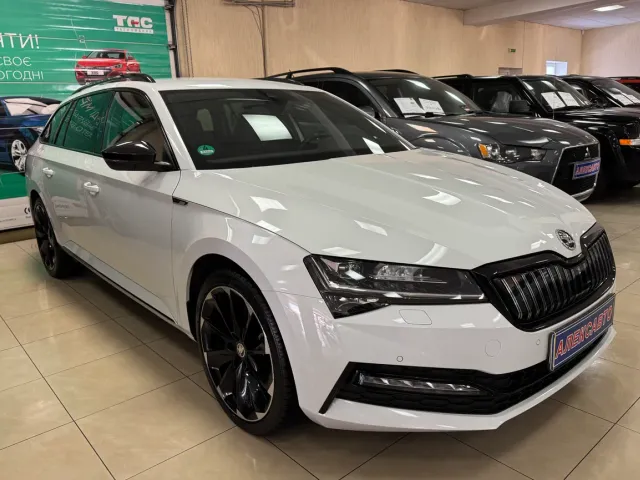Skoda Superb - фото 4