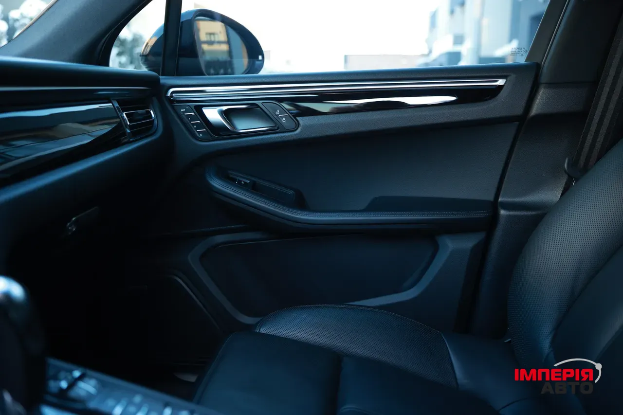 Porsche Macan - фото 21