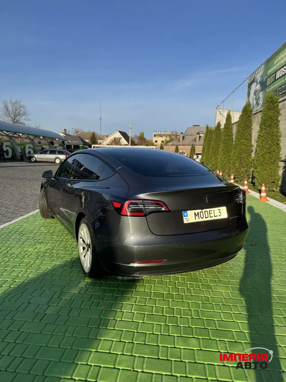 Tesla Model 3 - фото 5