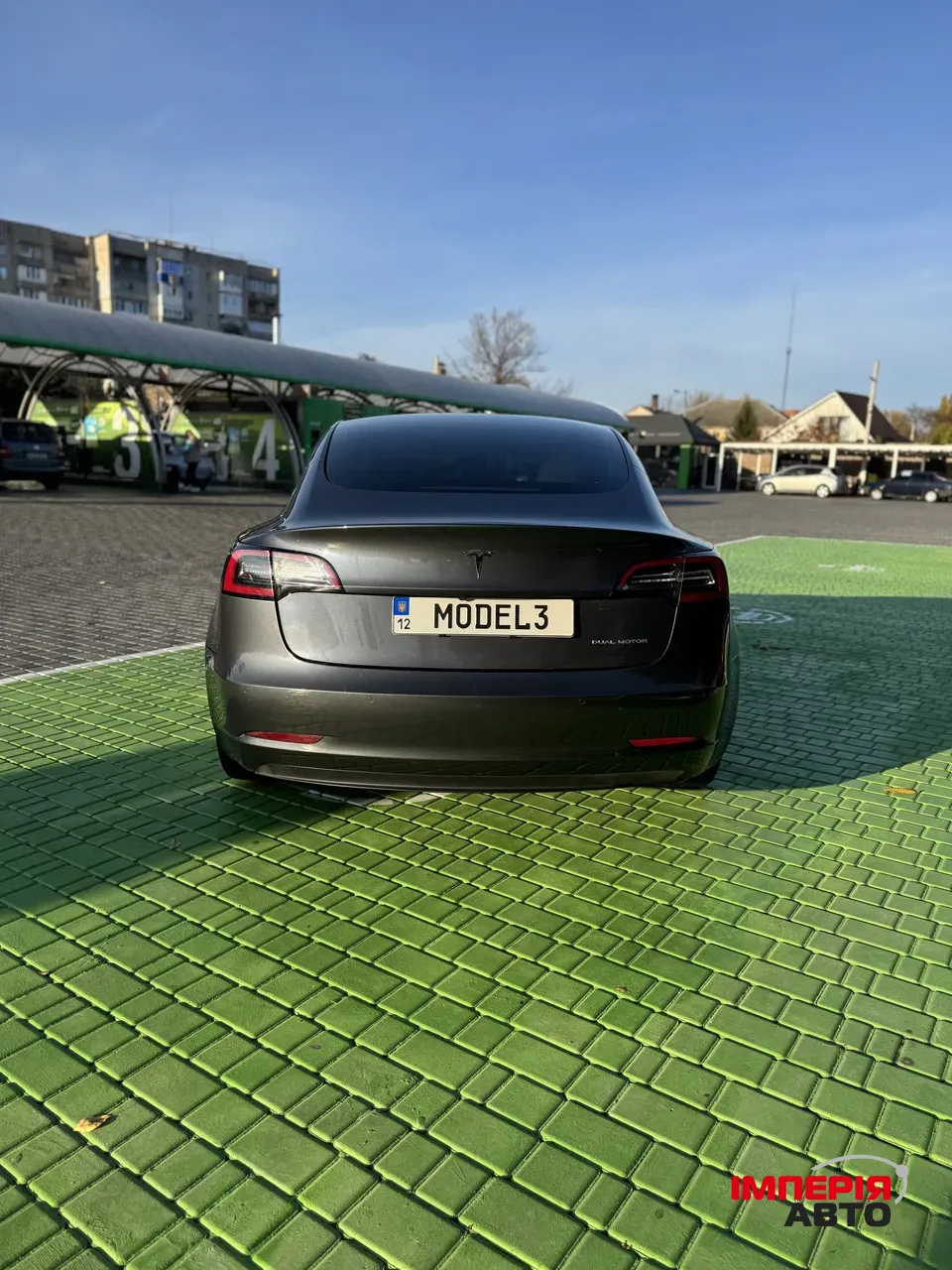 Tesla Model 3 - фото 6