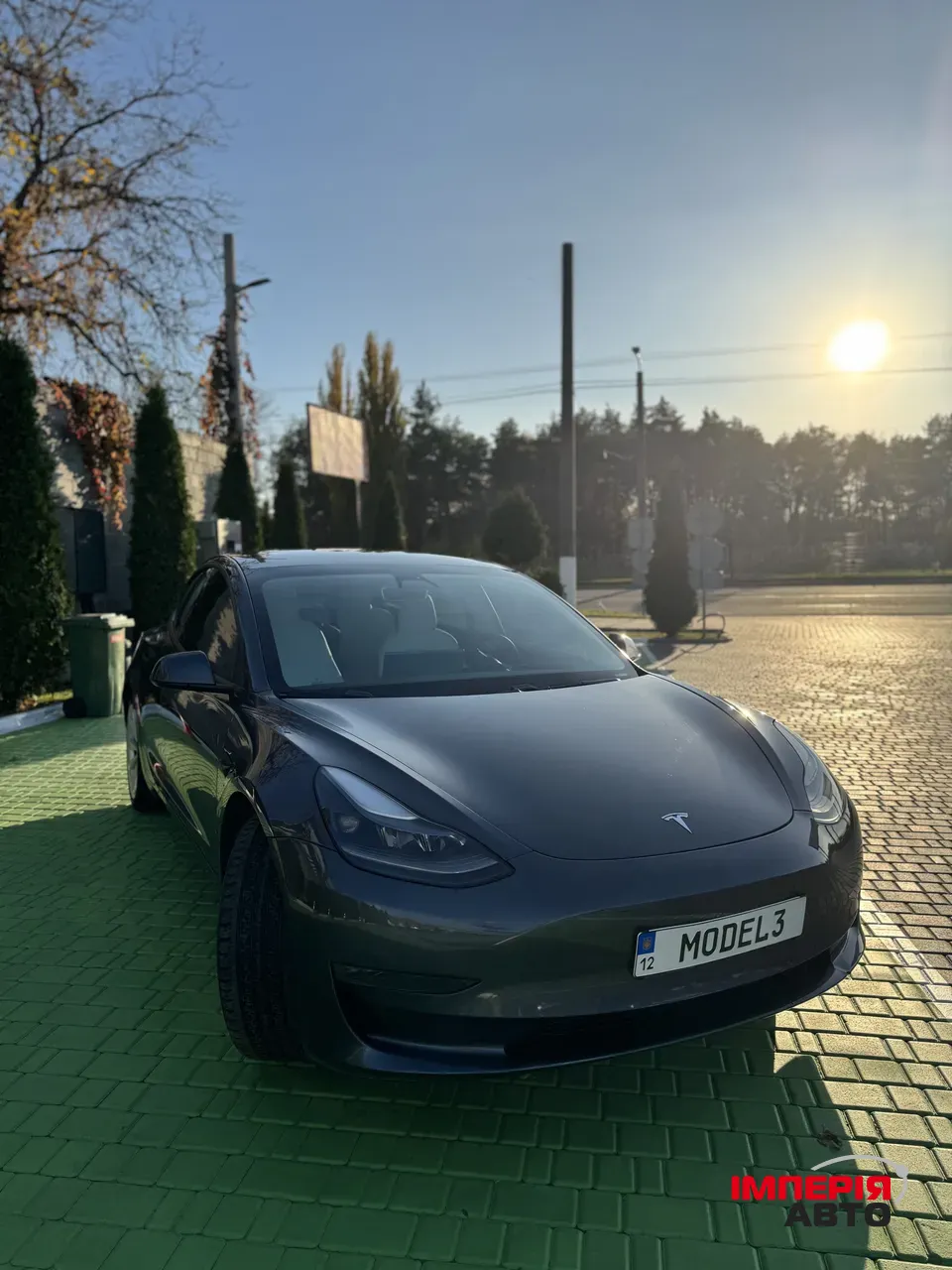 Tesla Model 3 - фото 10