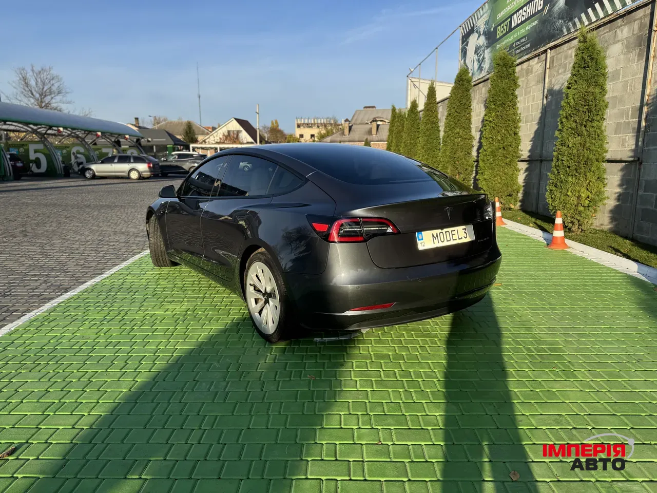 Tesla Model 3 - фото 15