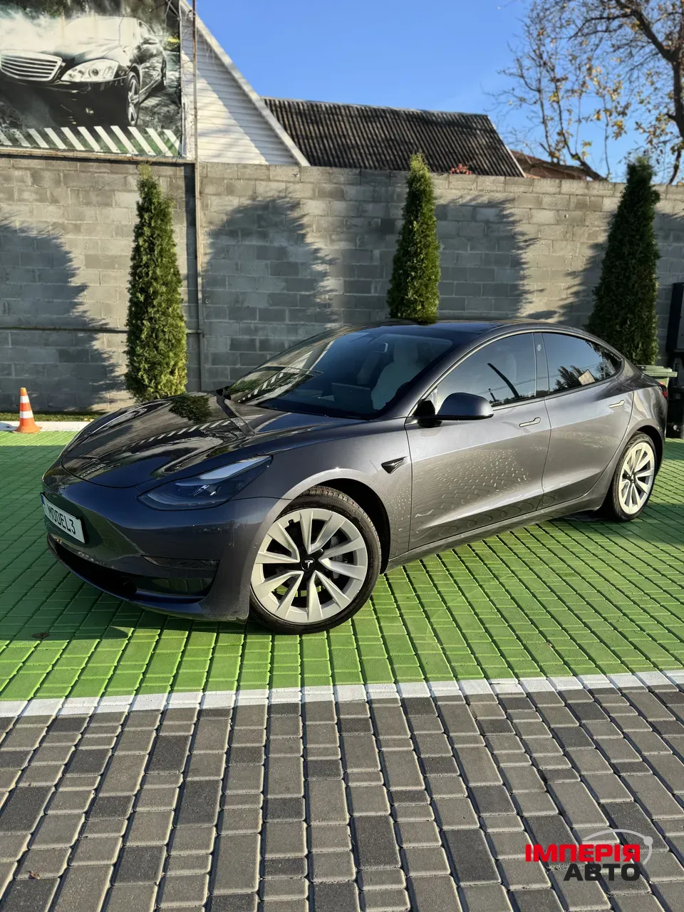 Tesla Model 3 - фото 3