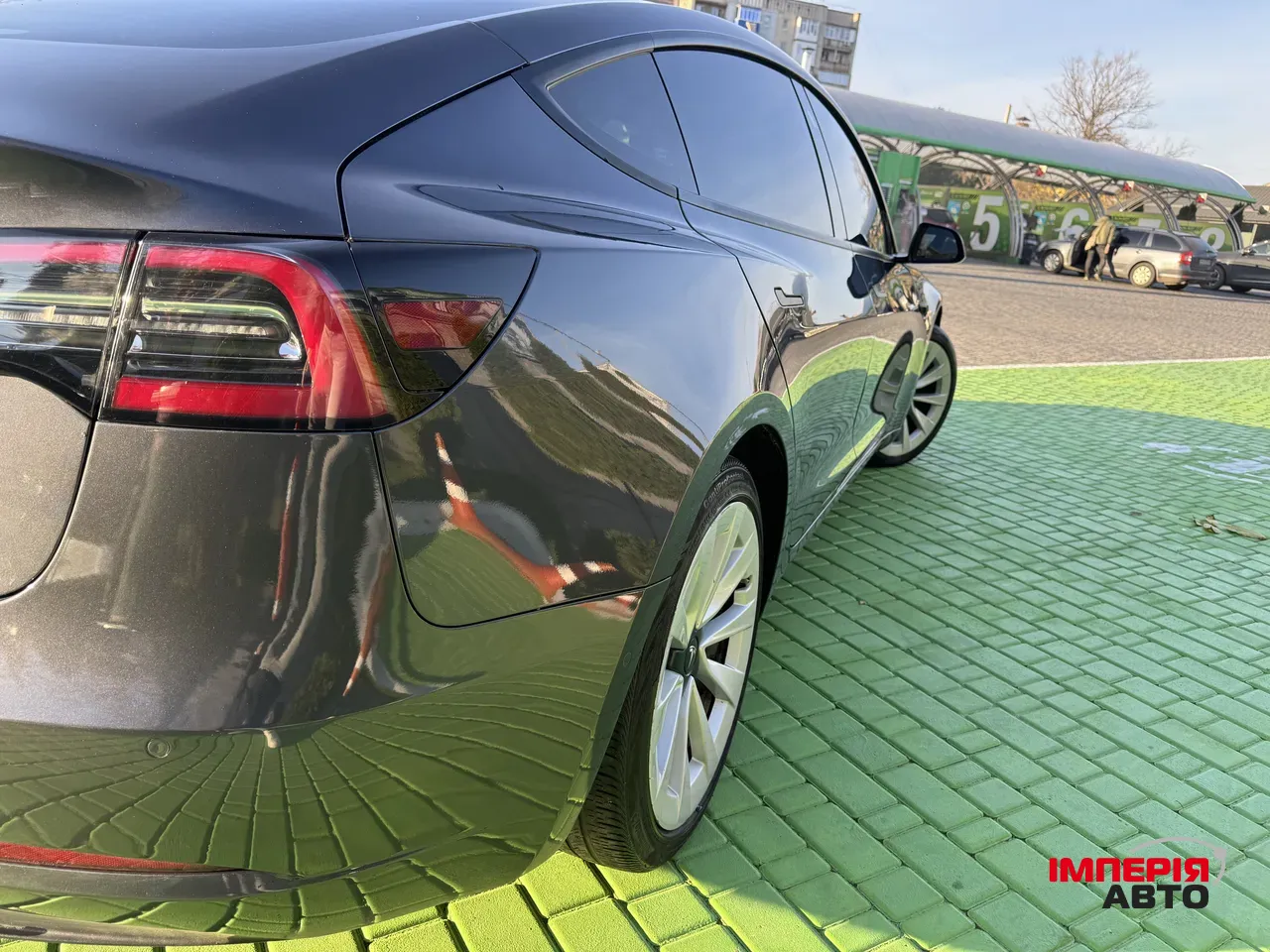 Tesla Model 3 - фото 17