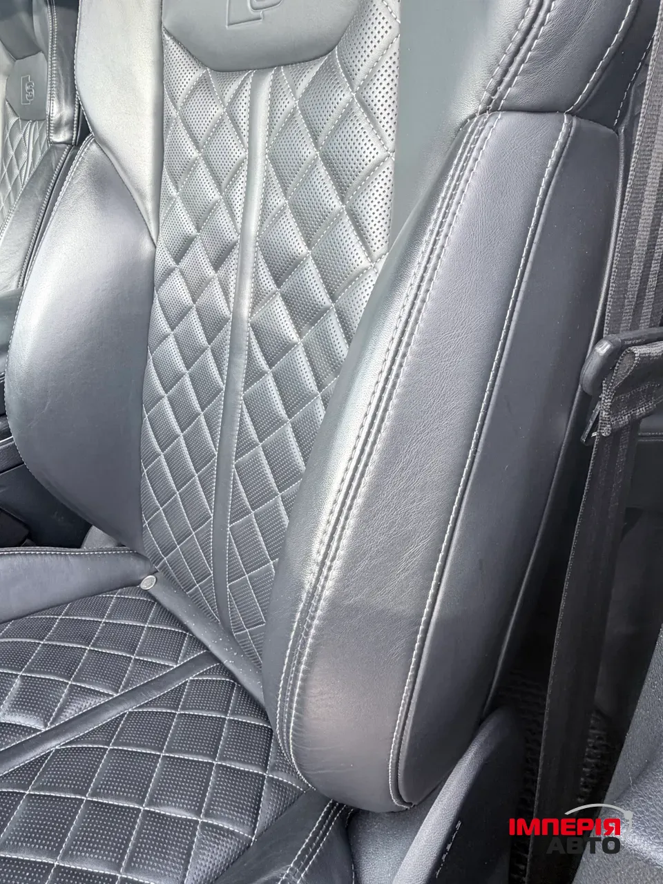 Audi Q8 - фото 28