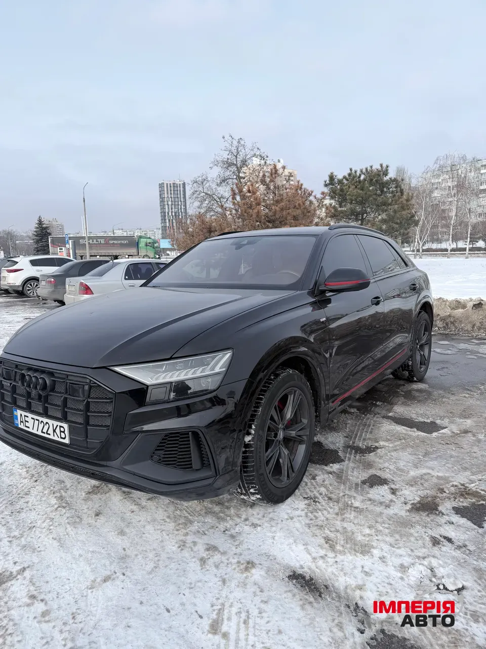 Audi Q8 - фото 1