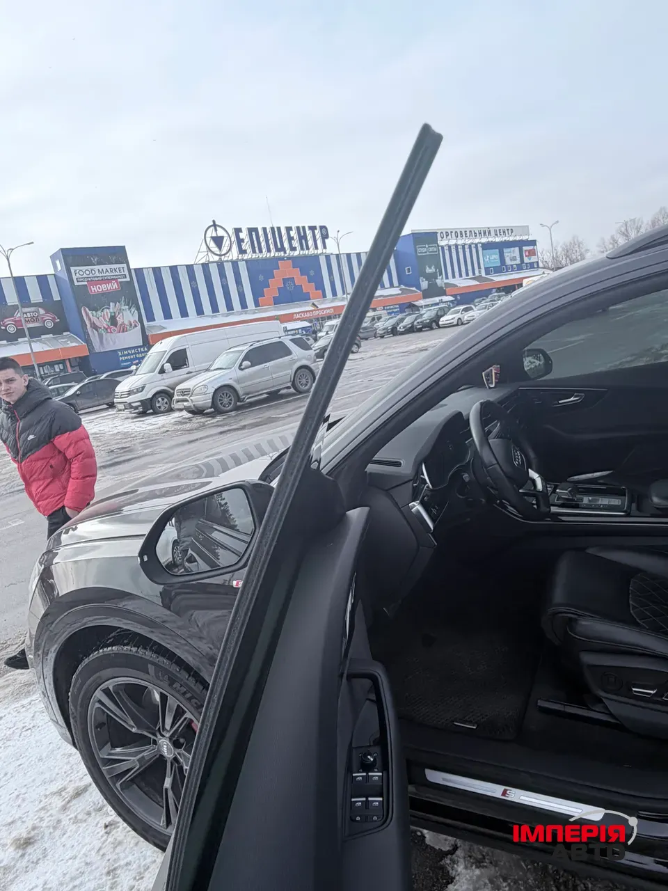 Audi Q8 - фото 23