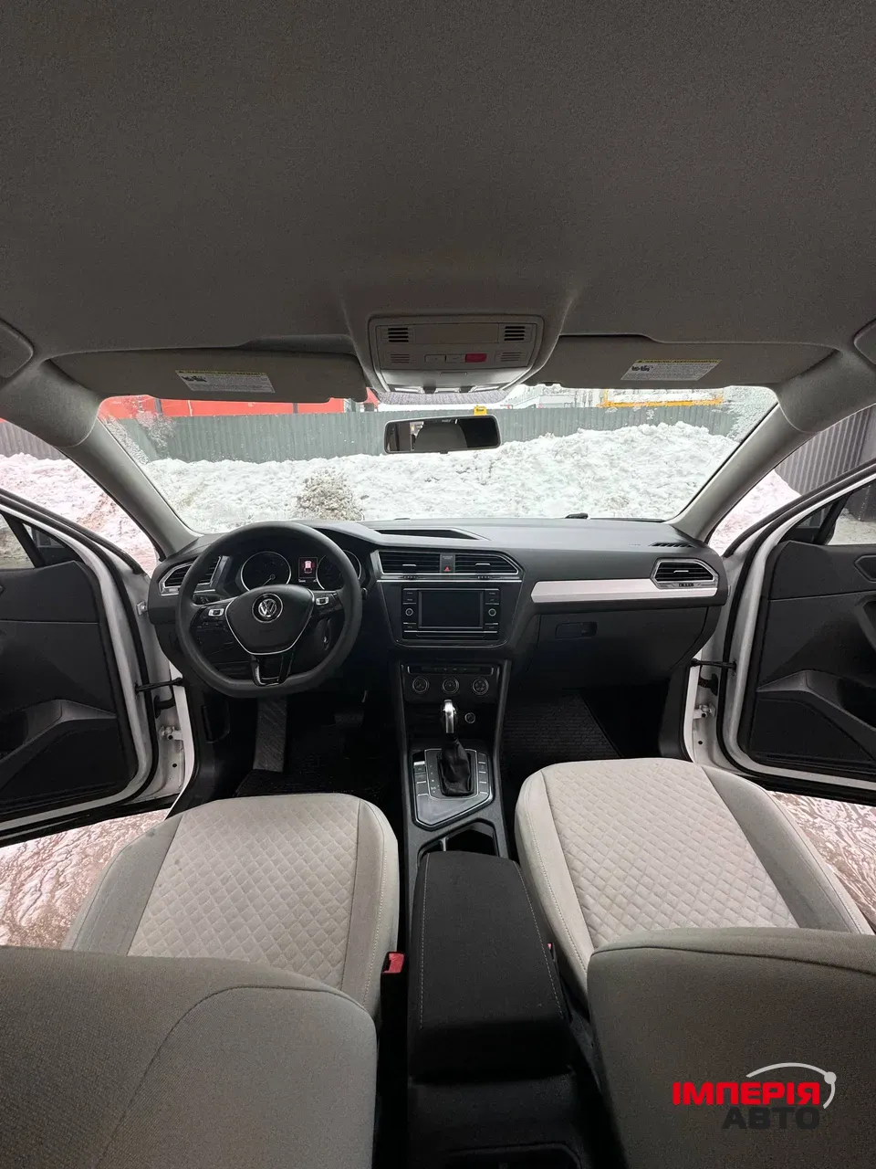 Volkswagen Tiguan - фото 11