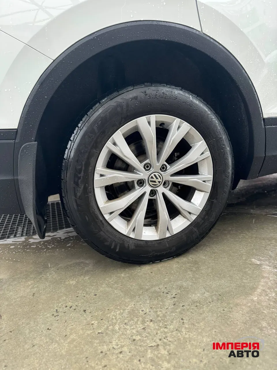 Volkswagen Tiguan - фото 14