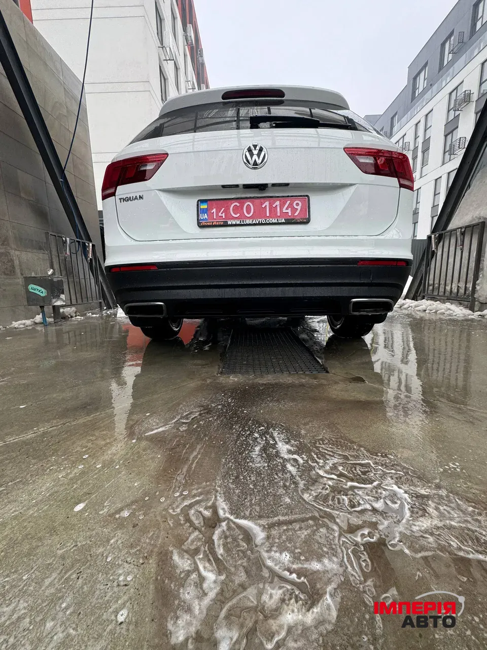 Volkswagen Tiguan - фото 2