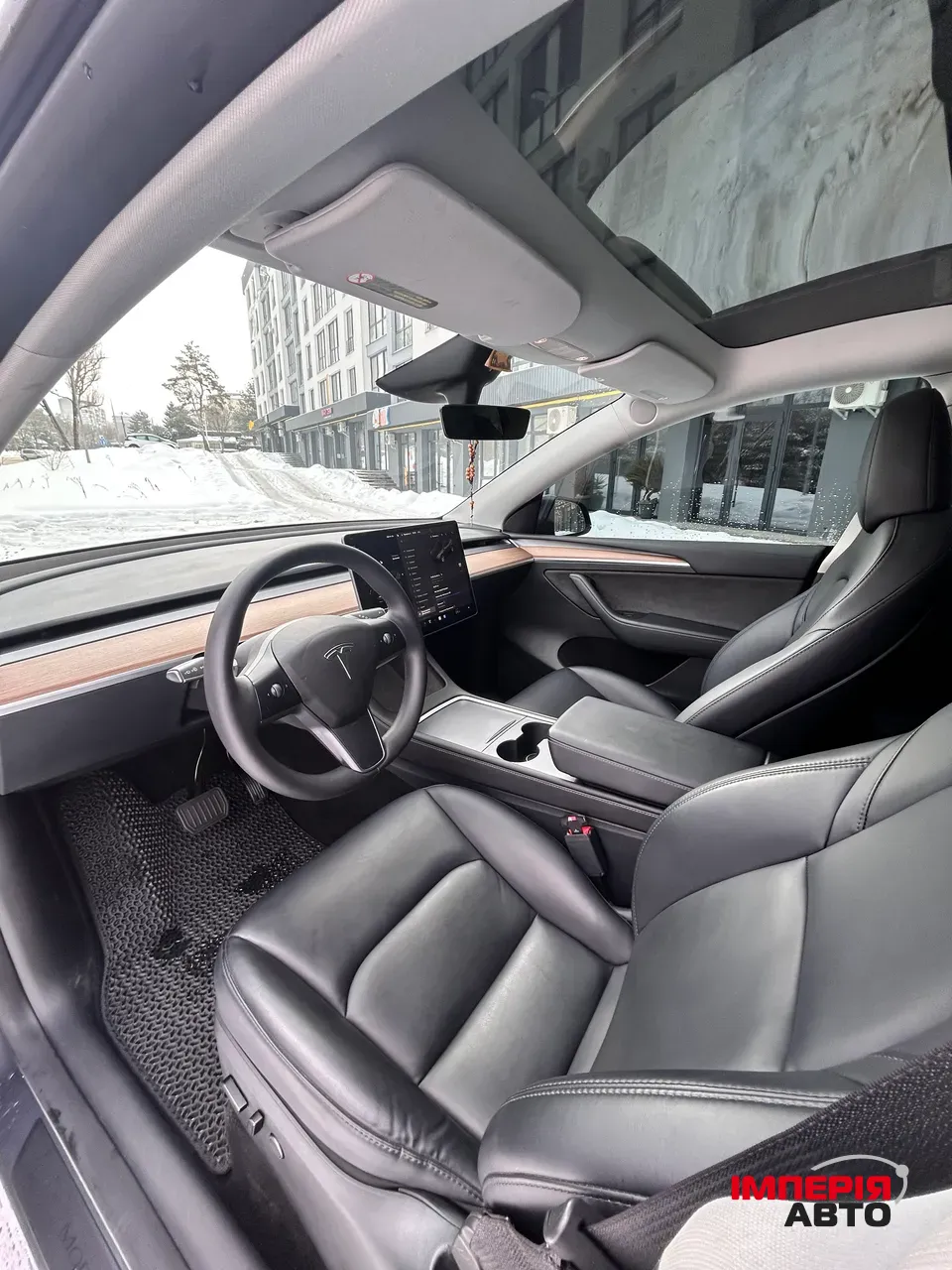Tesla Model Y - фото 13