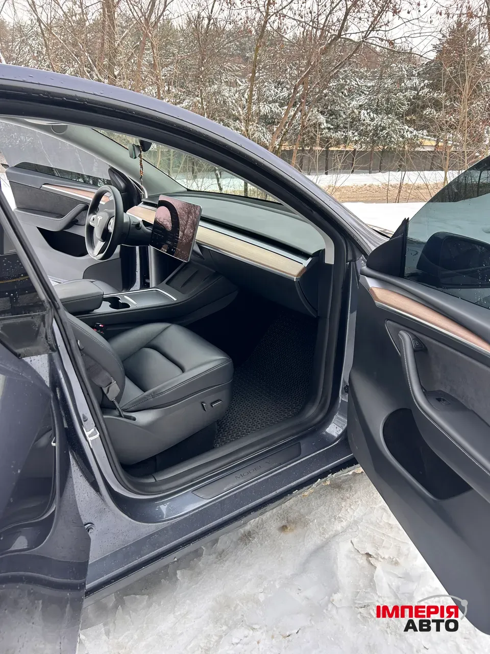 Tesla Model Y - фото 7