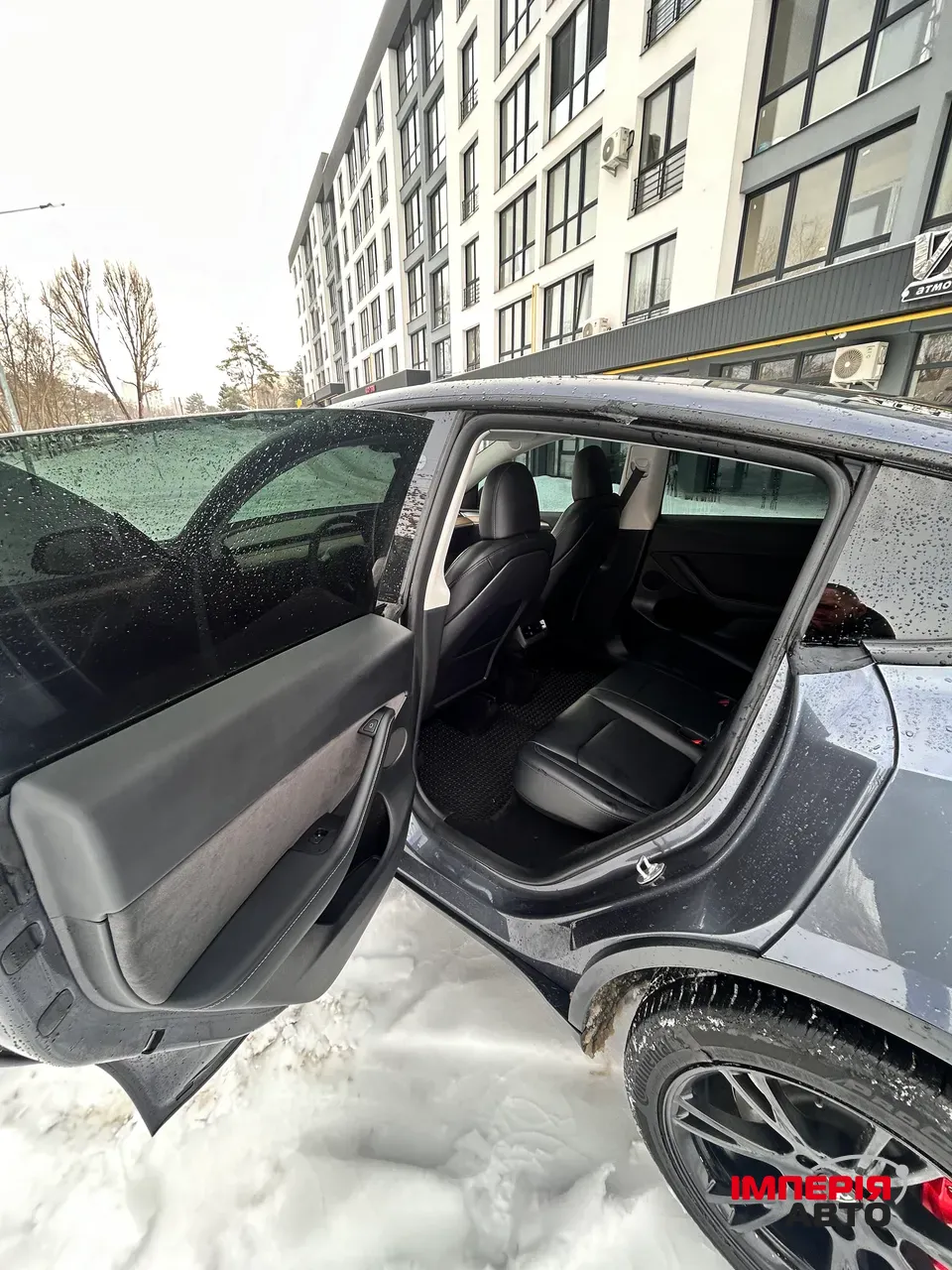 Tesla Model Y - фото 9