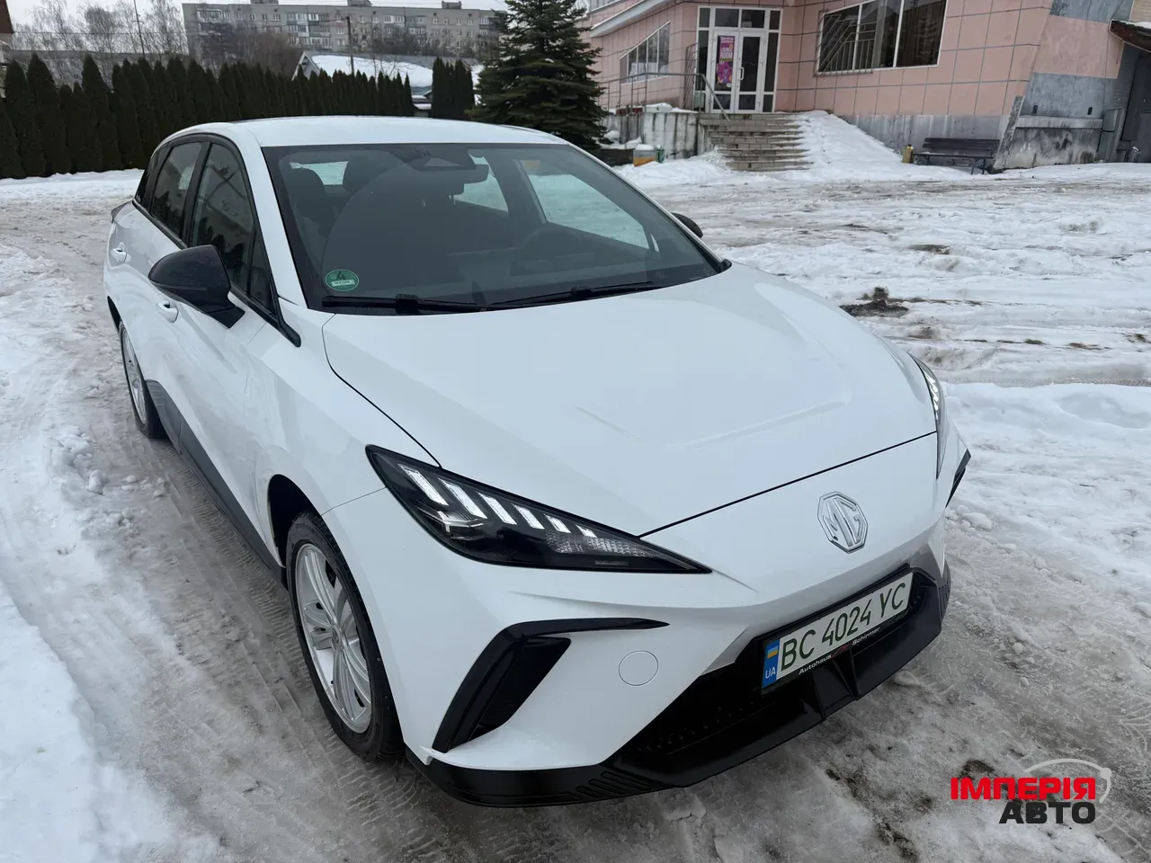 MG 4 EV - фото 3