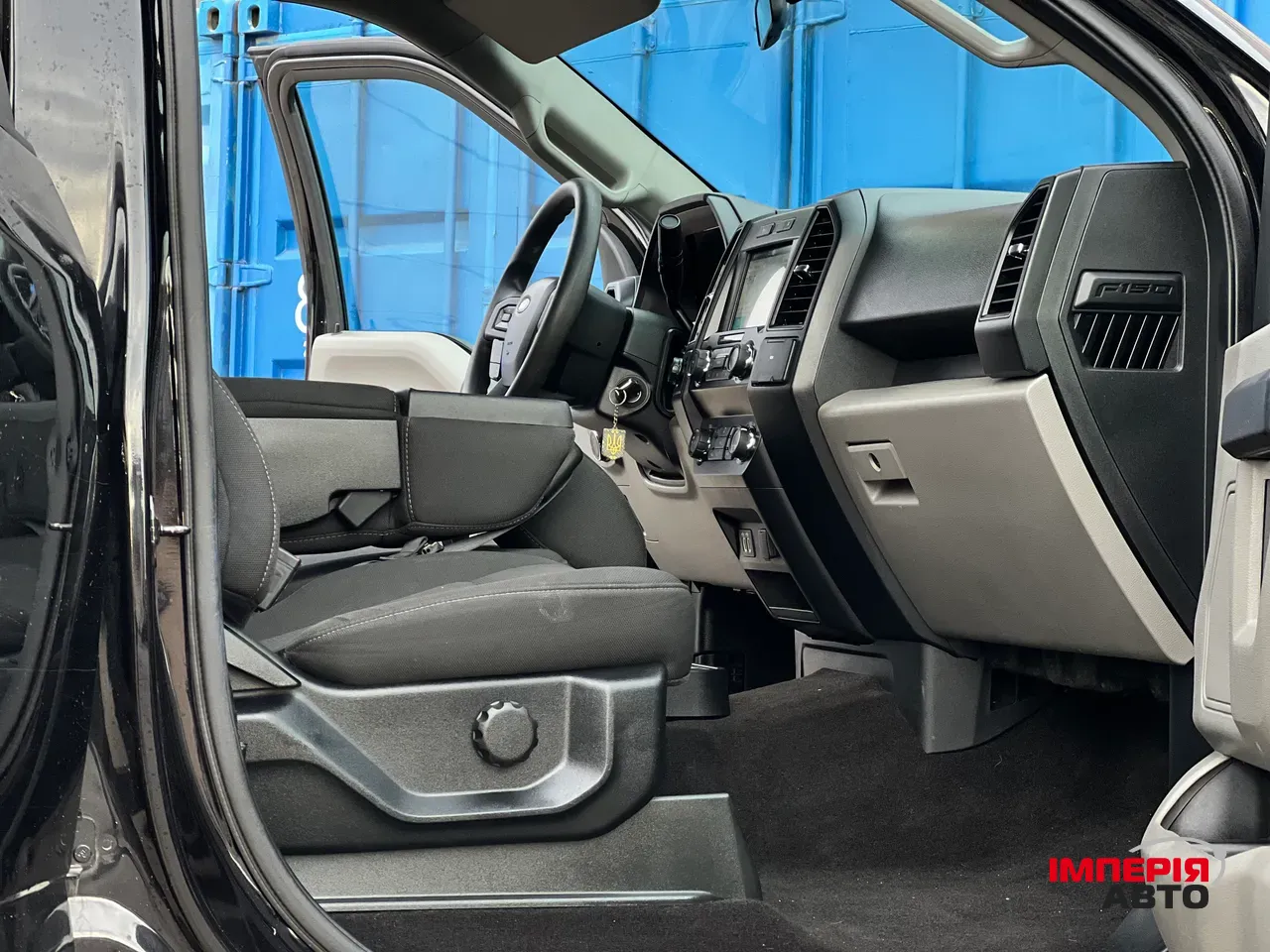 Ford F-150 - фото 11