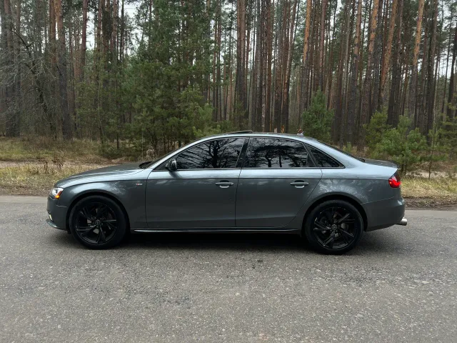 Audi A4 - фото 3