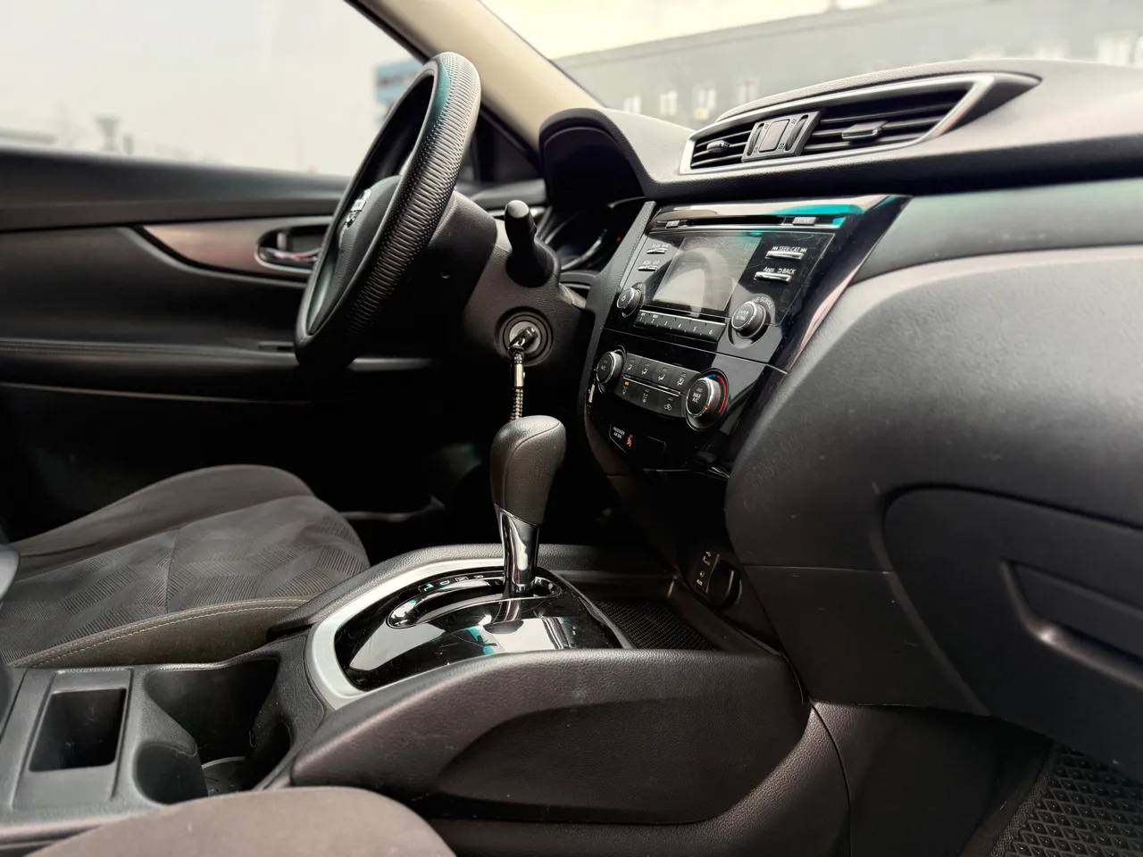 Nissan Rogue - фото 13