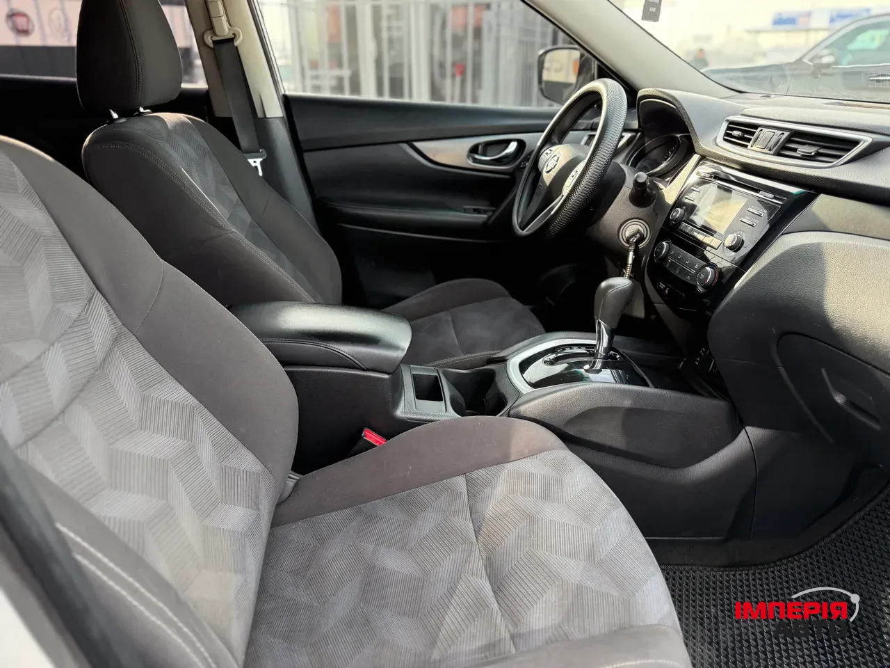 Nissan Rogue - фото 8