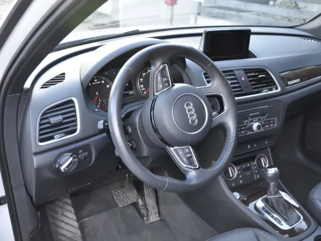 Audi Q3 - фото 5