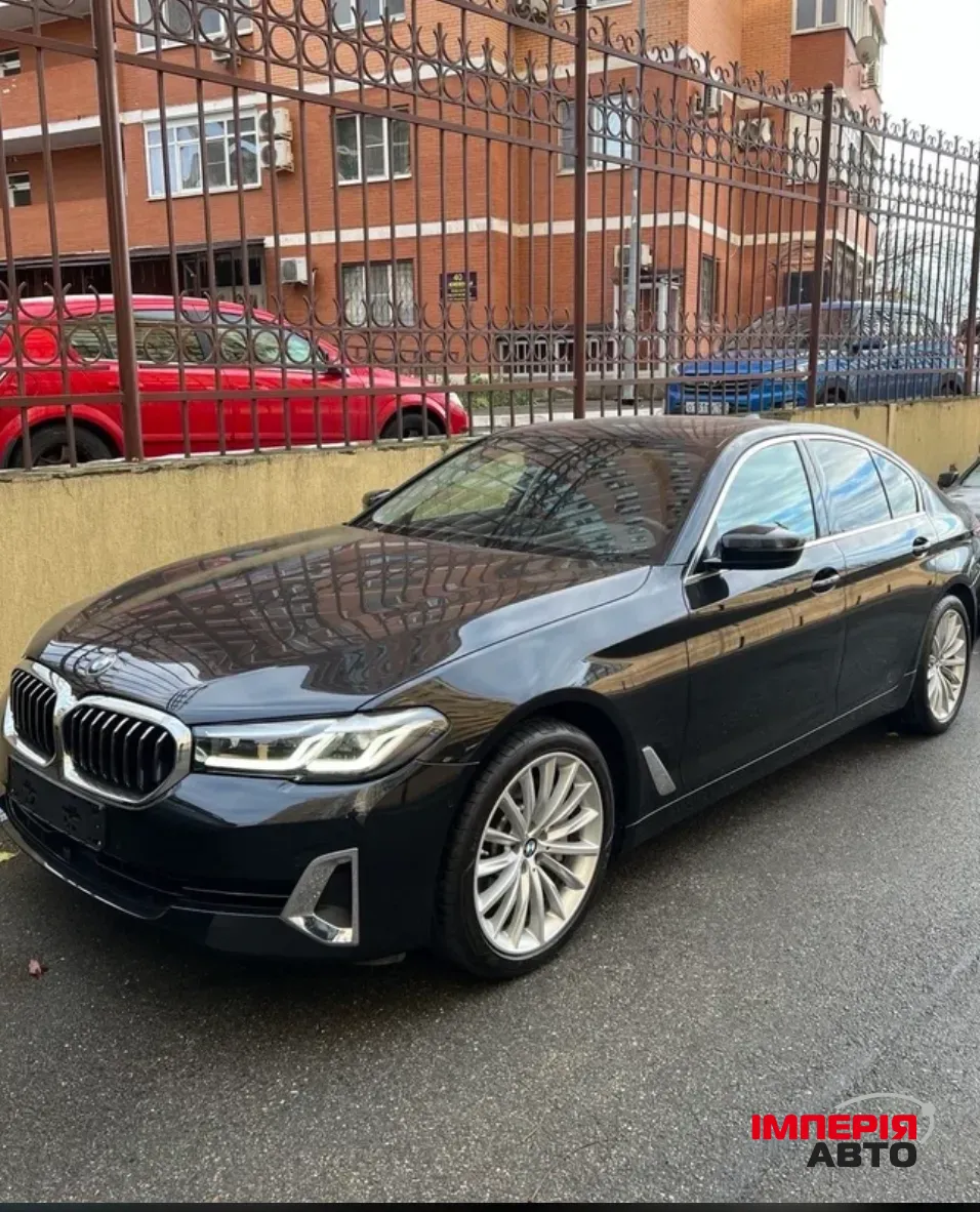 BMW 5 серії - фото 1
