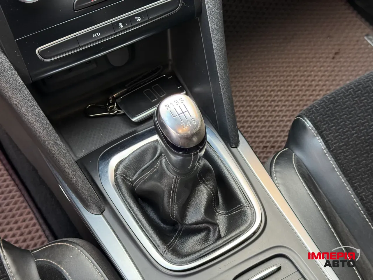 Renault Megane - фото 49