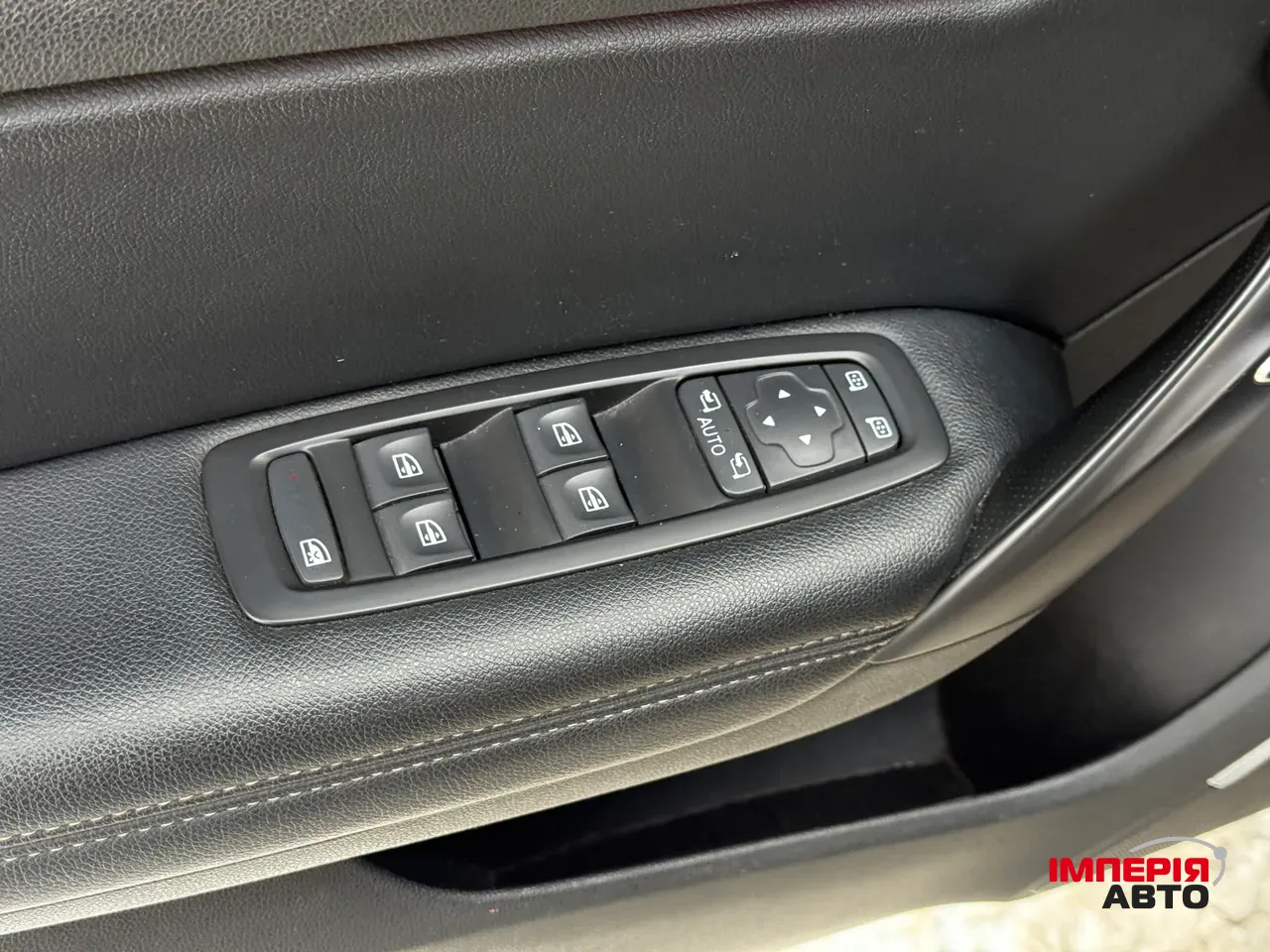 Renault Megane - фото 33