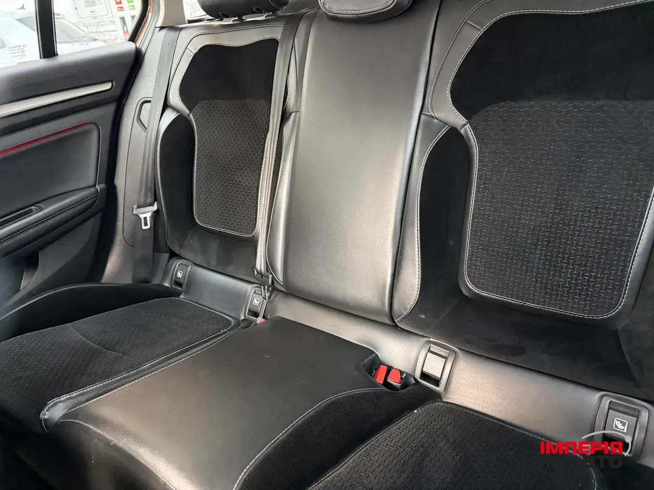 Renault Megane - фото 13