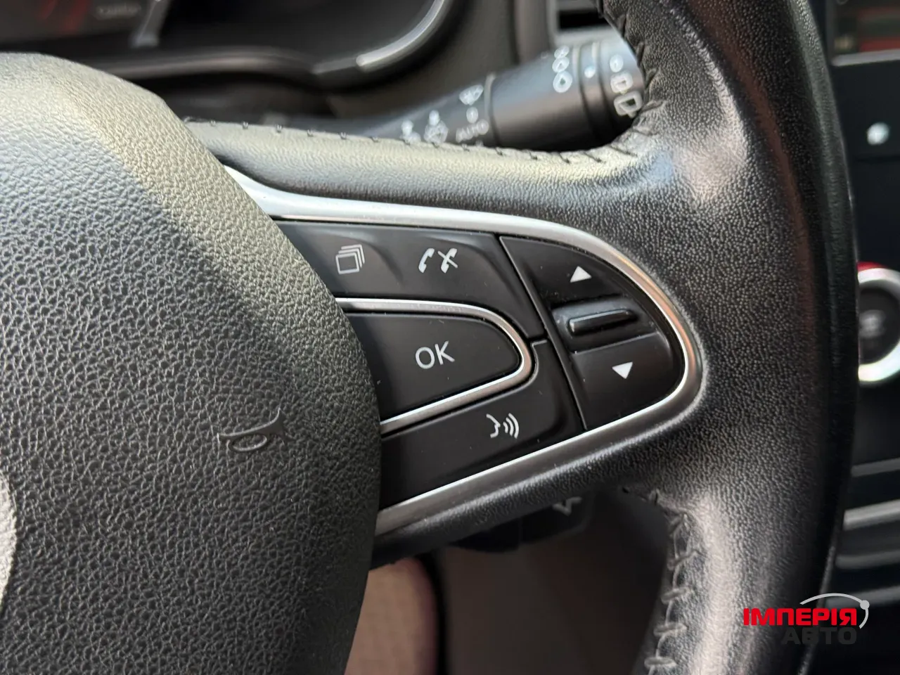 Renault Megane - фото 42