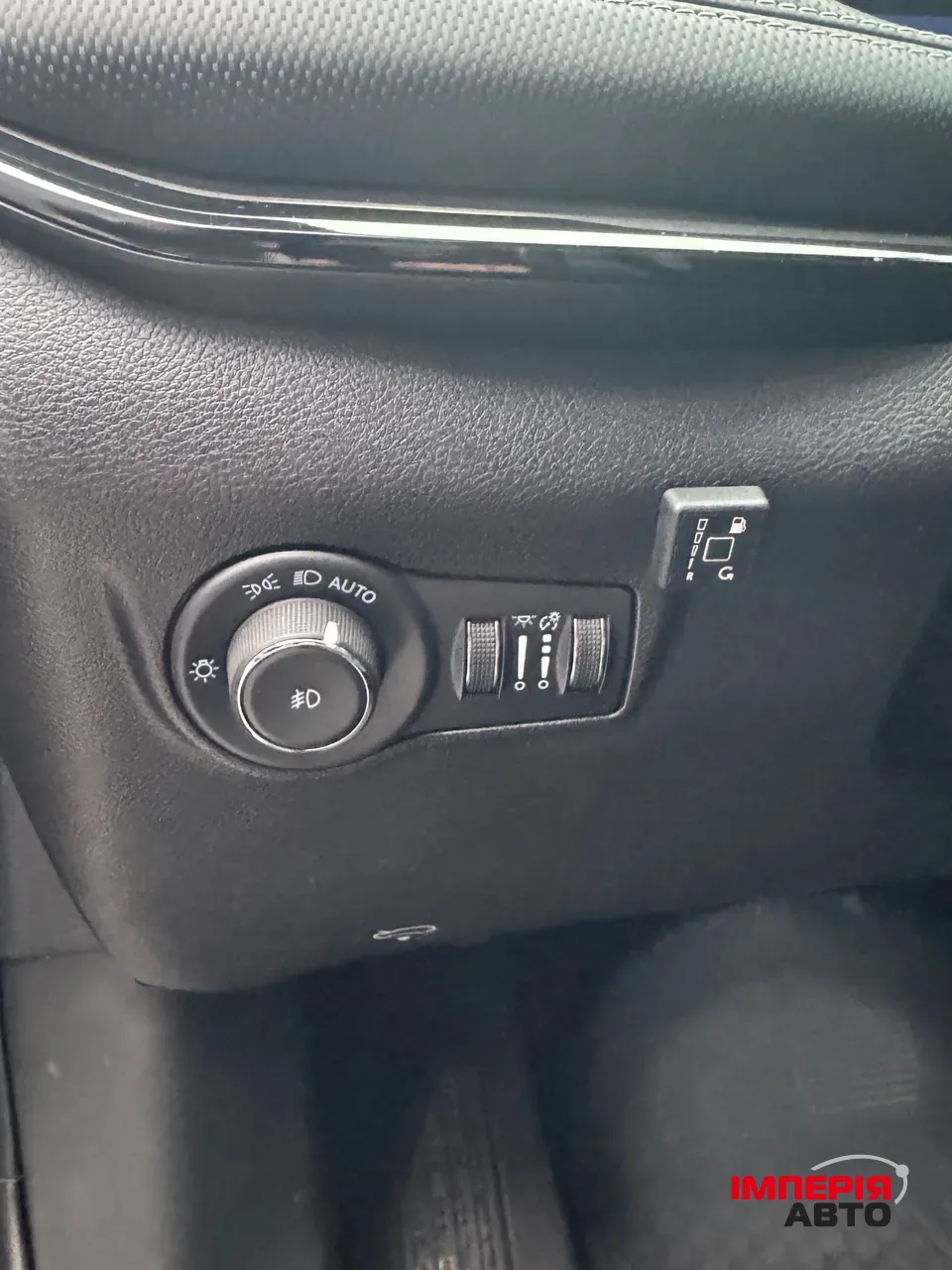 Jeep Compass - фото 15