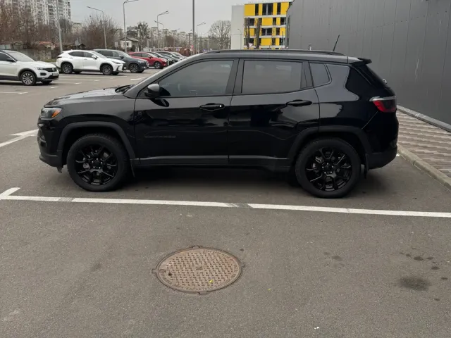 Jeep Compass - фото 4