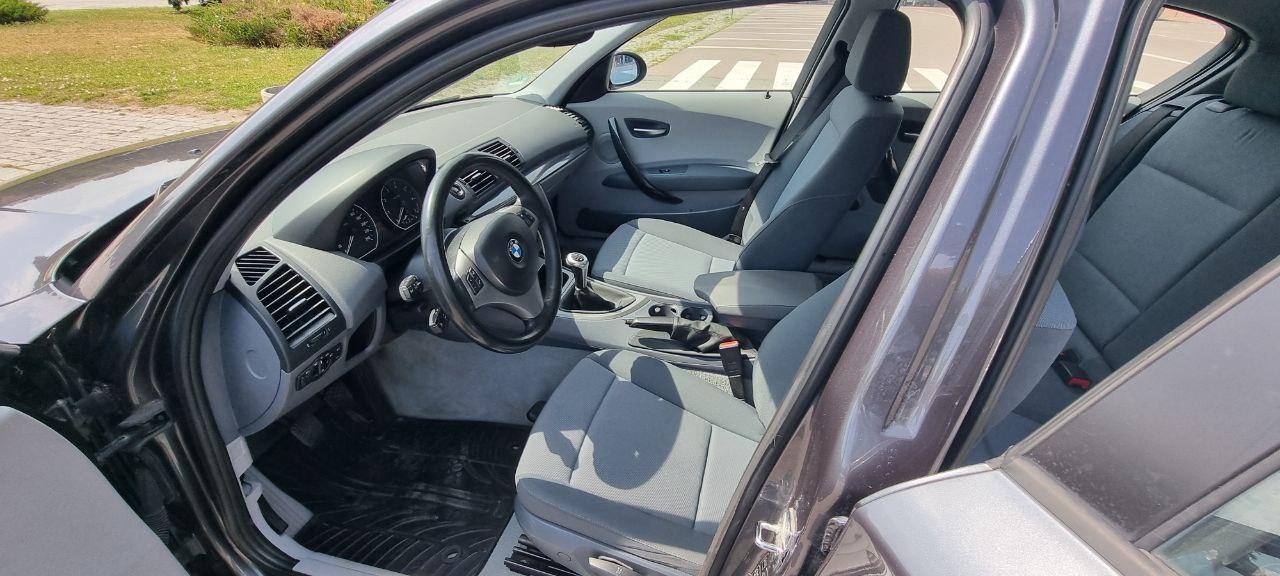 BMW 1 серії - фото 1