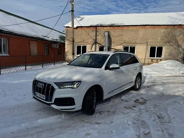 Audi Q7 - фото 3