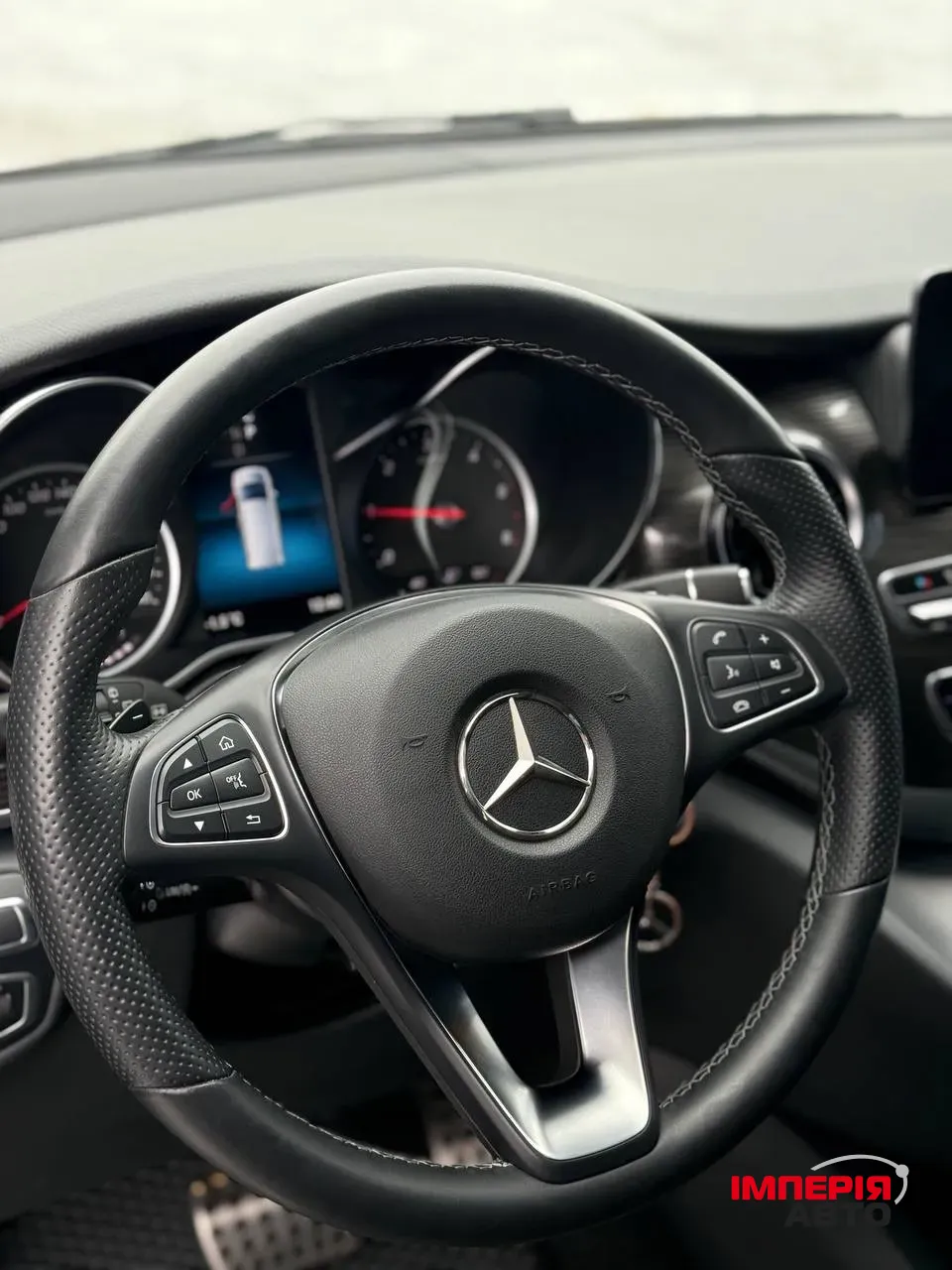 Mercedes-Benz V-Класс - фото 18