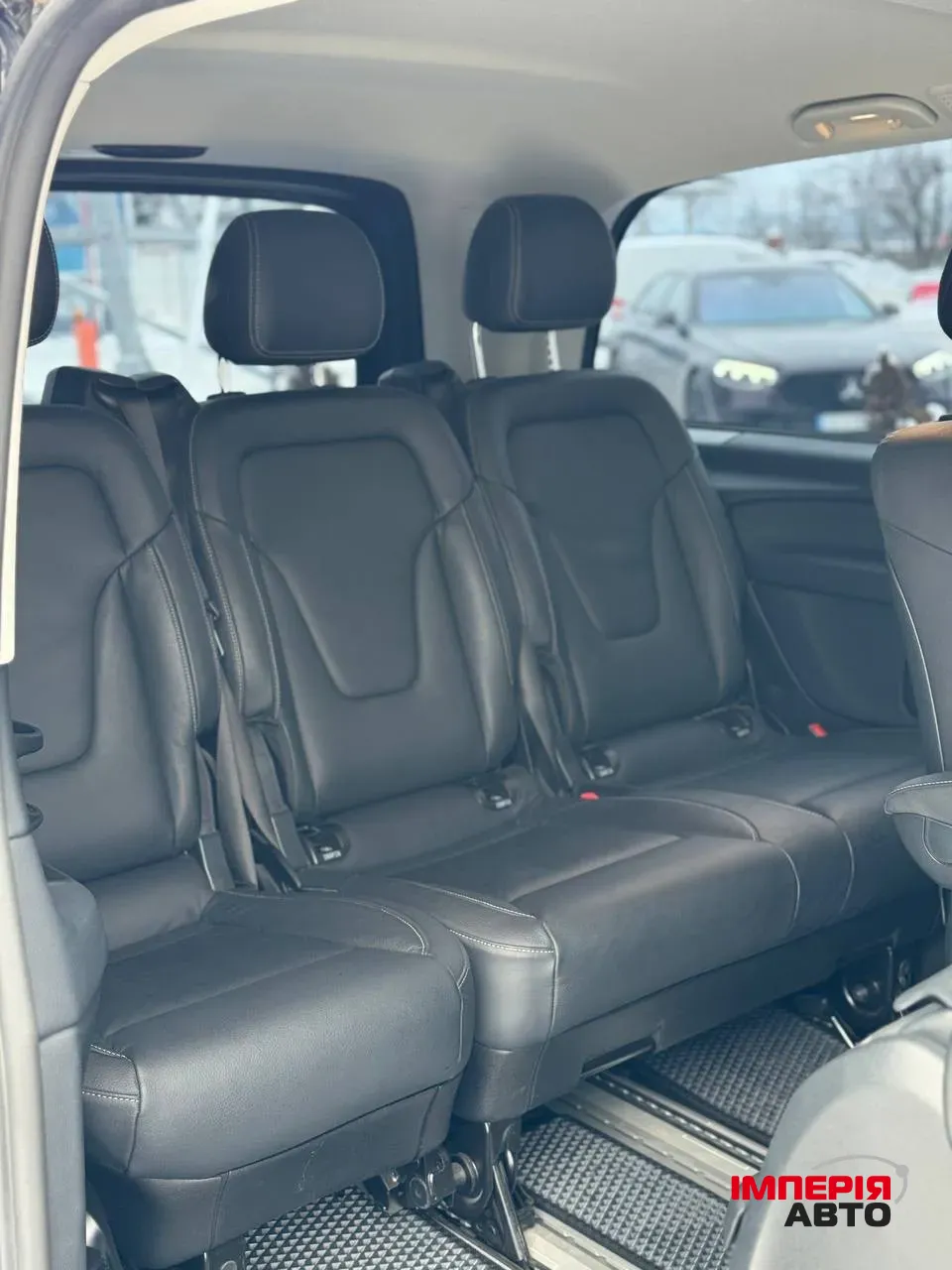 Mercedes-Benz V-Класс - фото 23