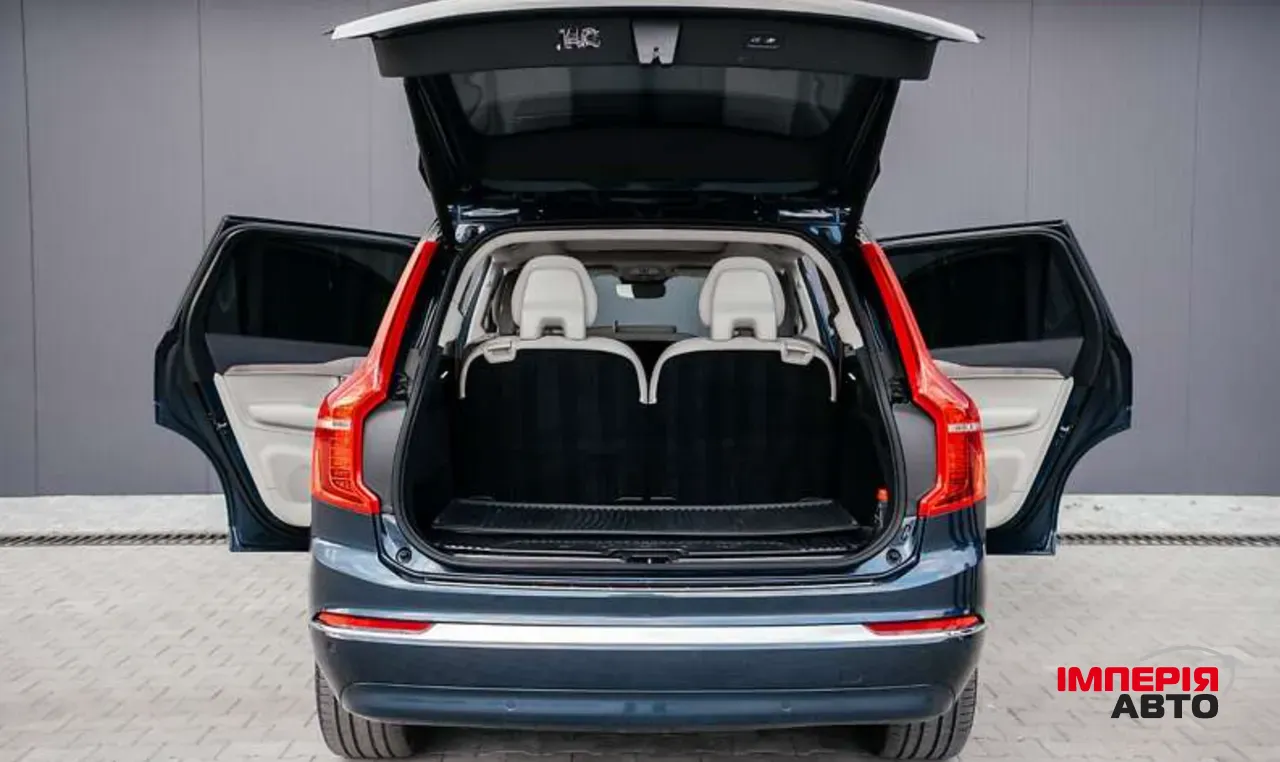 Volvo XC90 - фото 12