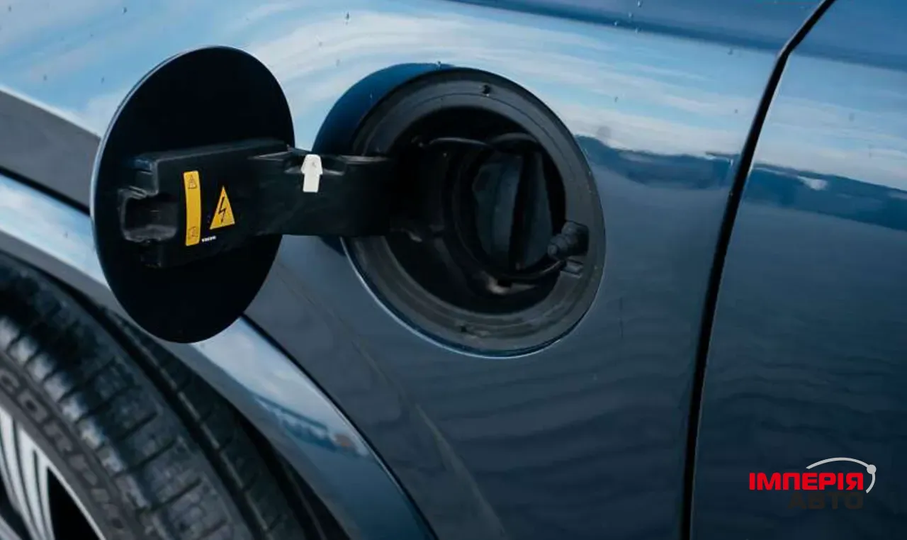 Volvo XC90 - фото 14