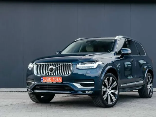Volvo XC90 - фото 2