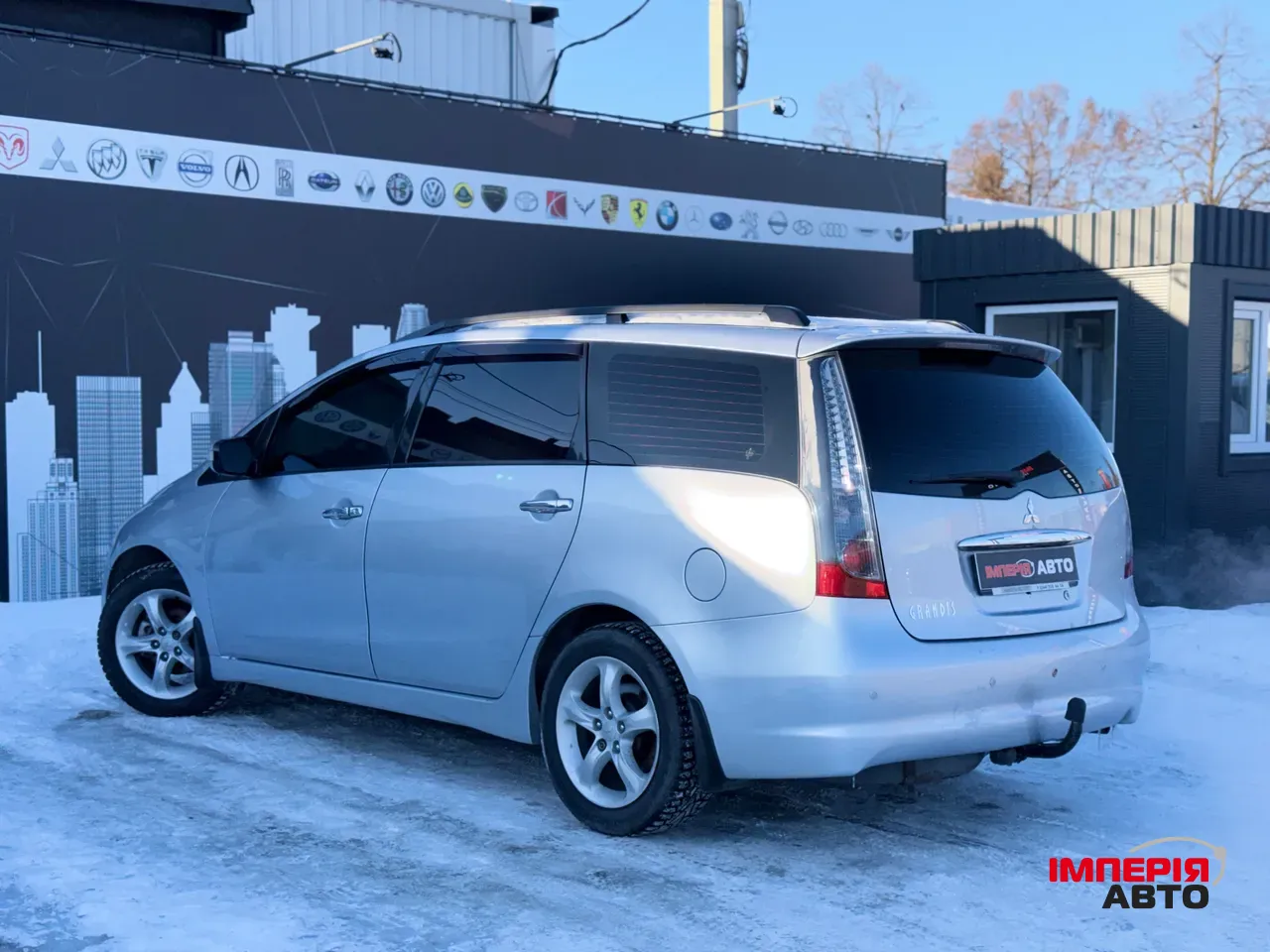 Mitsubishi Grandis - фото 5