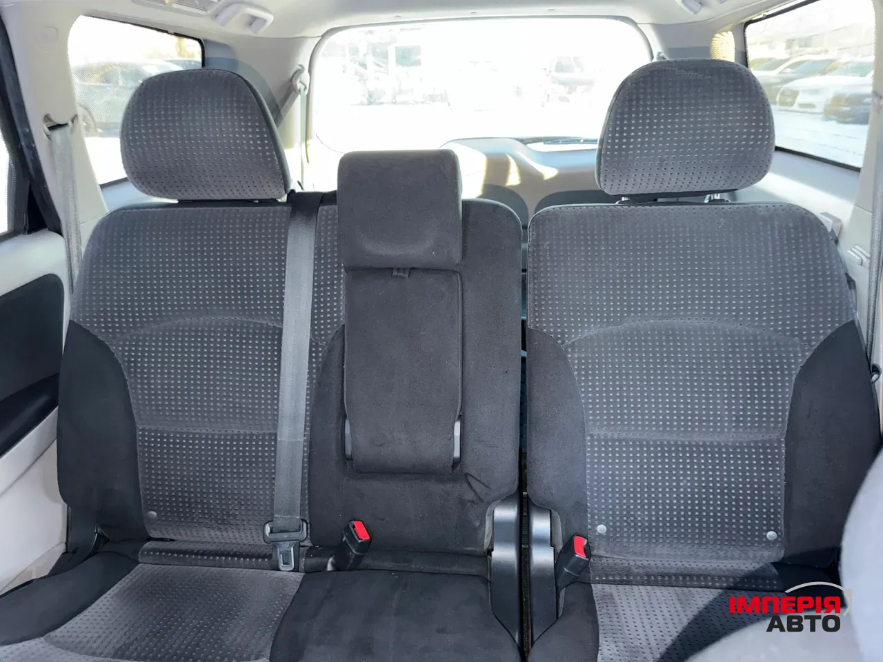 Mitsubishi Grandis - фото 10